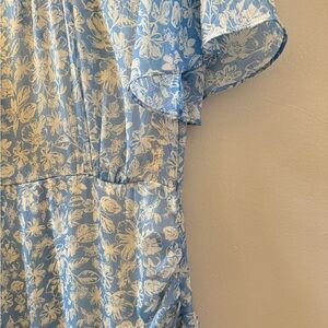 Floral Blue Women's Dress Size Small by ASTR The Label